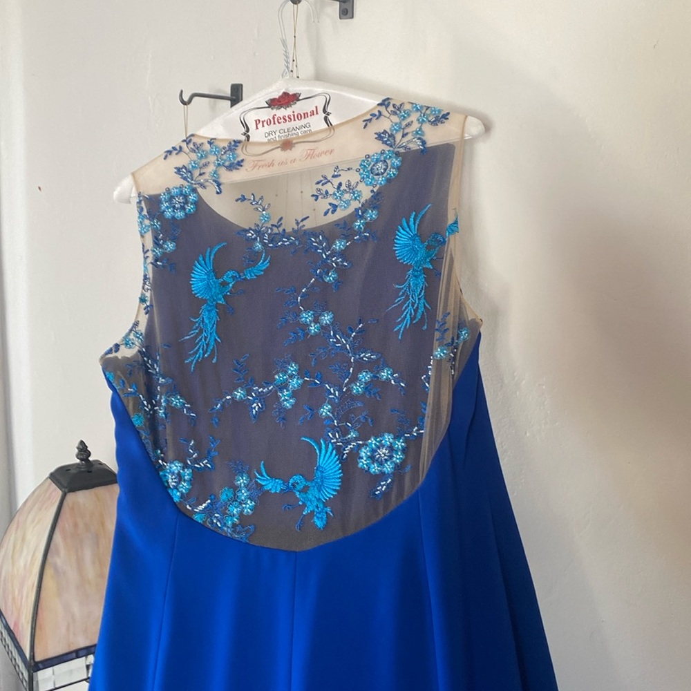 Marchesa Notte beautiful cobalt blue formal dress - Size 12